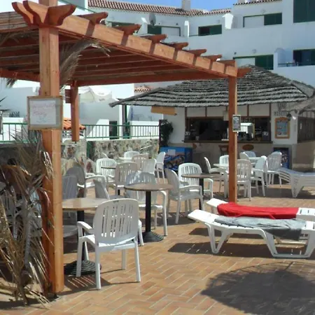 Alondras Park Apartman *